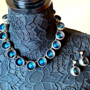 Unique necklace and earrings set